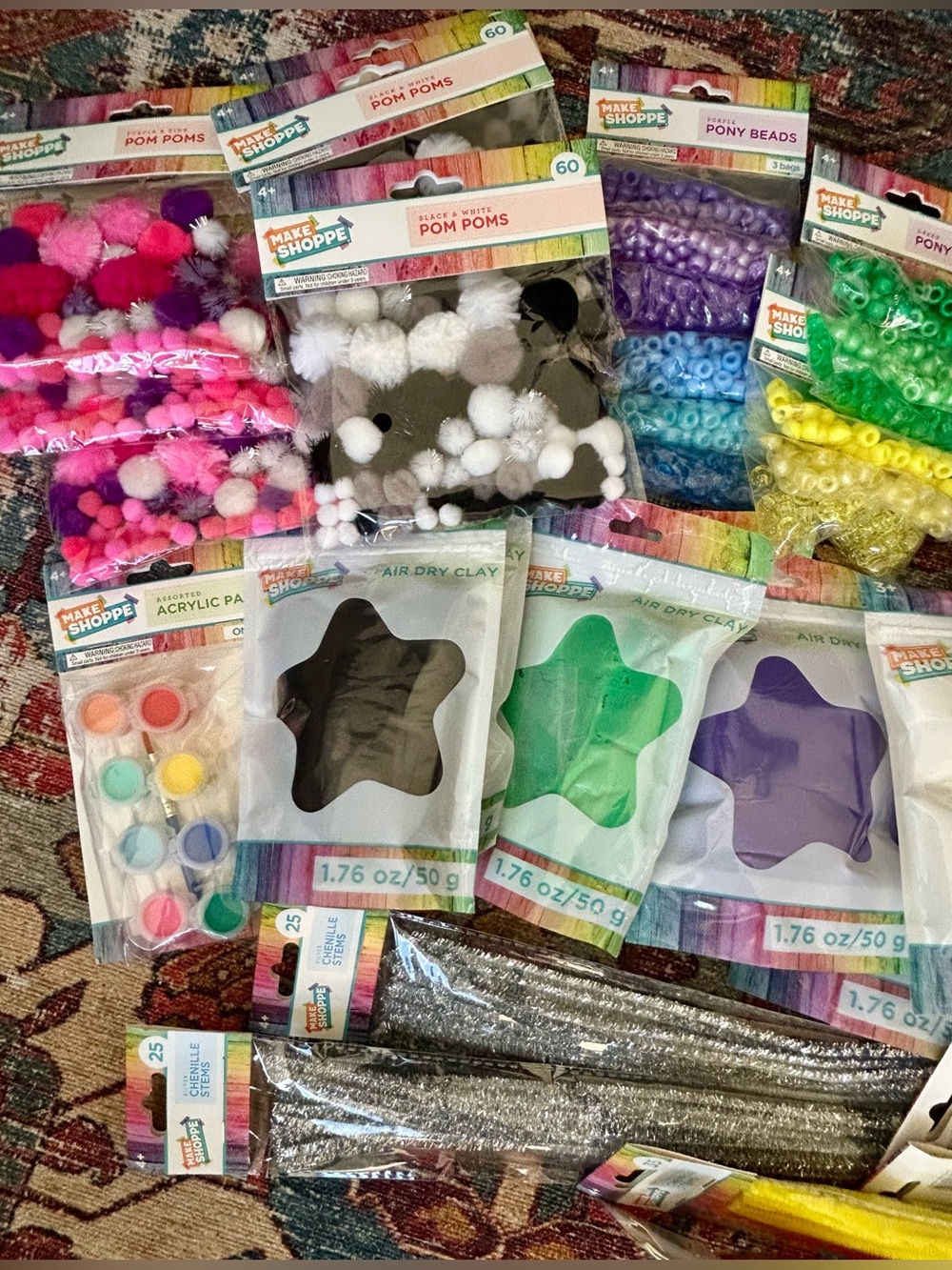Ultimate Crafters Kit “In-a-Box” Play Experience - Picture 4 of 7